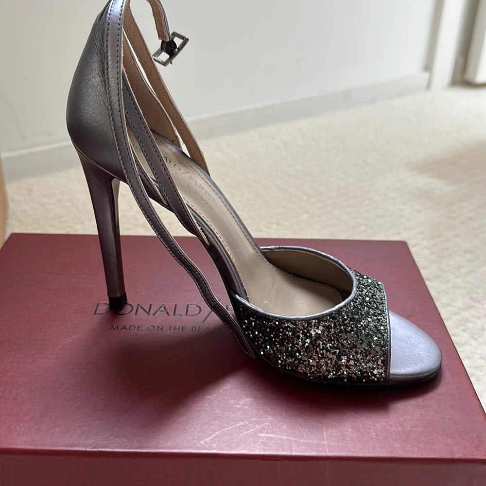 New Pliner size 8